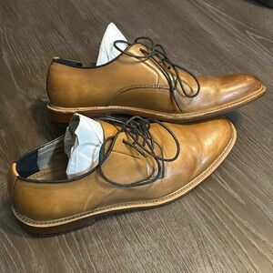 Oxford leather dress shoe banana republic